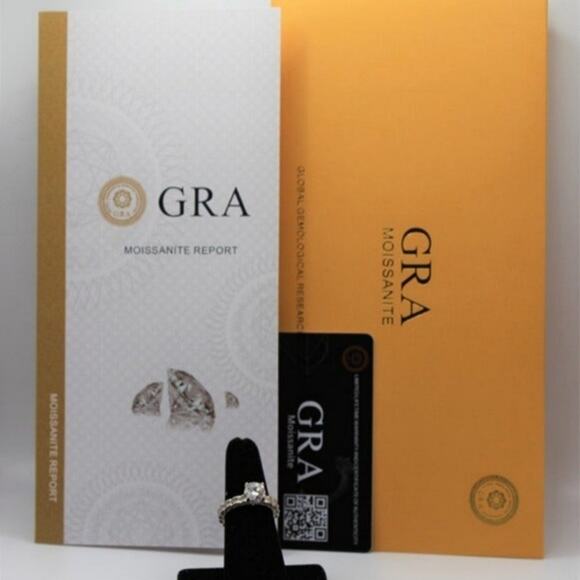 2 Ct Moissanite Wedding Ring Hypoallergenic Rhodium Plated 925 Sterling Silver 8 - Picture 14 of 14